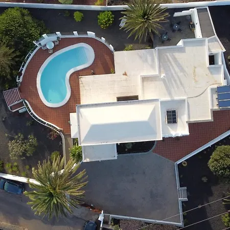 Villa Haere Mai - Luxury Holiday Home * Tias